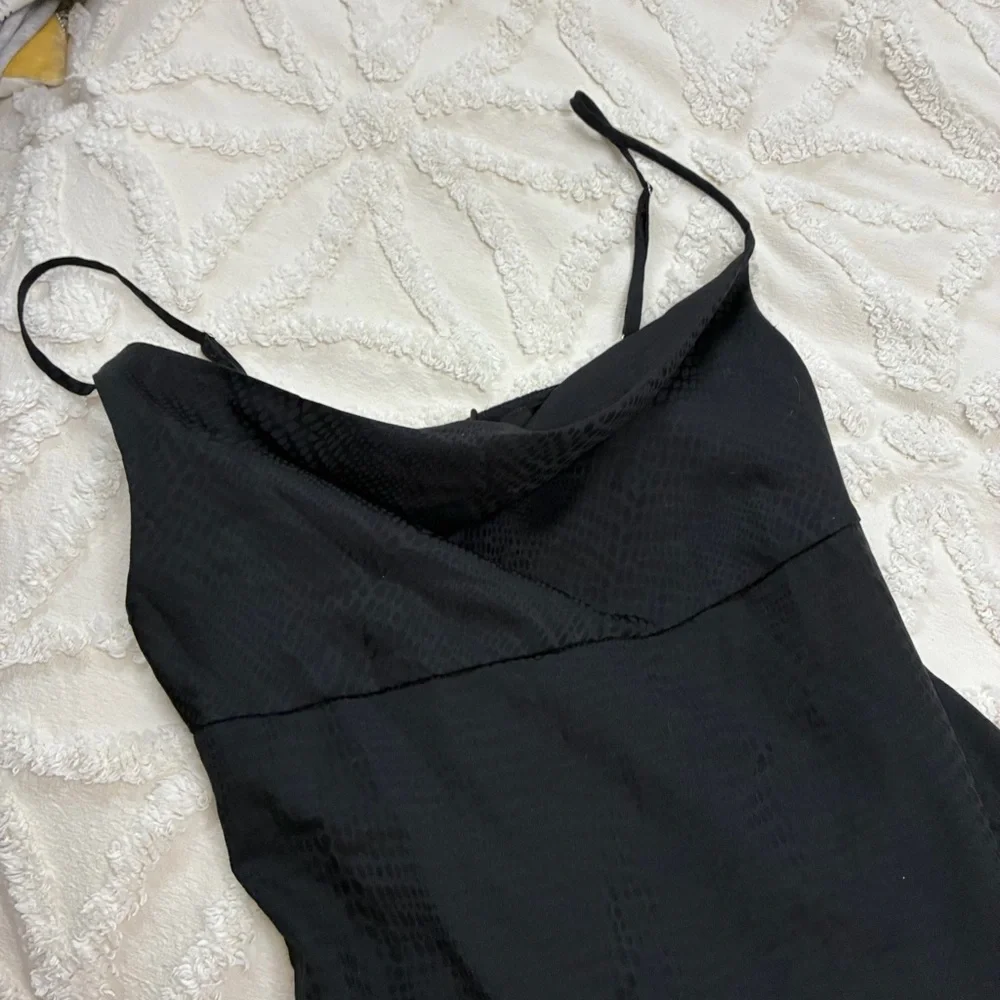 Forever 21 black cinched side mini dress - Picture 2 of 7